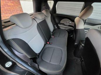 Kia Soul 1.6 CRDi Connect DCT Euro 6 5dr