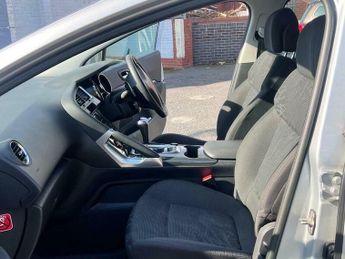 Peugeot 3008 1.6 e-HDi Active EGC Euro 5 (s/s) 5dr