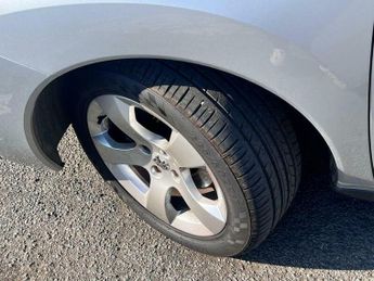 Peugeot 3008 1.6 e-HDi Active EGC Euro 5 (s/s) 5dr