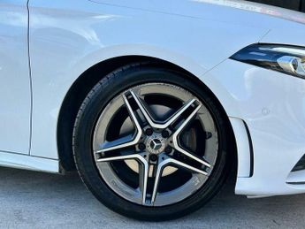 Mercedes-Benz A Class 1.5 A180d AMG Line (Executive) 7G-DCT Euro 6 (s/s) 5dr
