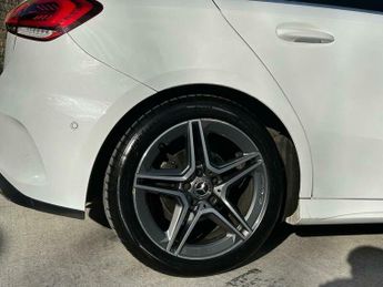 Mercedes-Benz A Class 1.5 A180d AMG Line (Executive) 7G-DCT Euro 6 (s/s) 5dr