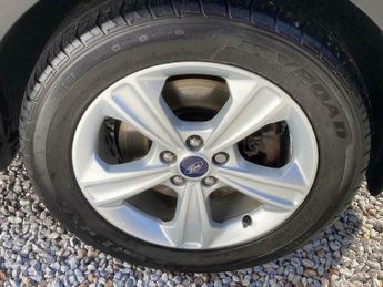 Ford Kuga 2.0 TDCi EcoBlue Zetec Powershift AWD Euro 6 (s/s) 5dr