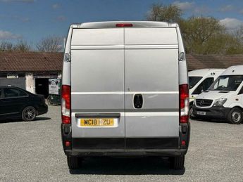 Peugeot Boxer 2.0 BlueHDi 335 Professional L2 H2 Euro 6 5dr