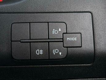 Peugeot Boxer 2.0 BlueHDi 335 Professional L2 H2 Euro 6 5dr