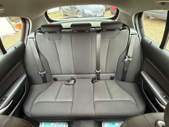 BMW 1 SERIES 118i SE