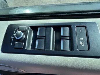 Land Rover Discovery 2.0 SD4 HSE Luxury Auto 4WD Euro 6 (s/s) 5dr