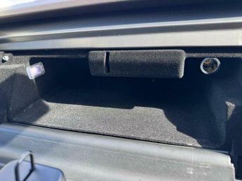 Land Rover Discovery 2.0 SD4 HSE Luxury Auto 4WD Euro 6 (s/s) 5dr