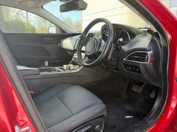 Jaguar XE 2.0d SE Auto Euro 6 (s/s) 4dr