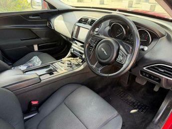 Jaguar XE 2.0d SE Auto Euro 6 (s/s) 4dr