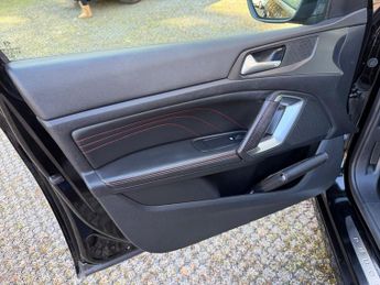 Peugeot 308 BLUE HDI S/S GT LINE