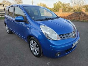 Nissan Note 1.6 16V Tekna Hatchback 5dr Petrol Auto Euro 4 (110 ps)