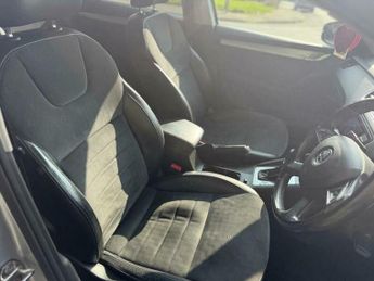 Skoda Octavia 1.6 TDI Elegance DSG Euro 5 (s/s) 5dr