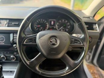 Skoda Octavia 1.6 TDI Elegance DSG Euro 5 (s/s) 5dr