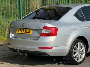 Skoda Octavia 1.6 TDI Elegance DSG Euro 5 (s/s) 5dr