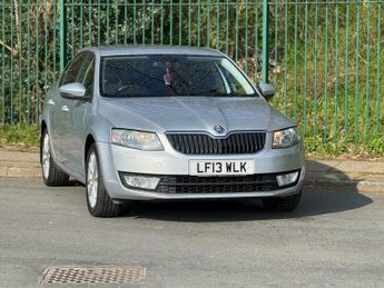 Skoda Octavia 1.6 TDI Elegance DSG Euro 5 (s/s) 5dr