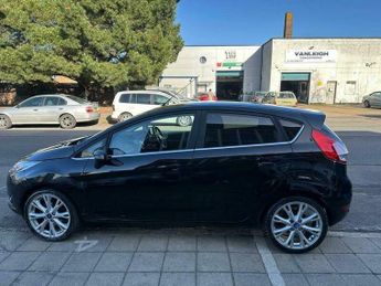 Ford Fiesta 1.0T EcoBoost Titanium Euro 5 (s/s) 5dr