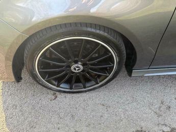 Mercedes-Benz A Class 2.1 A200d AMG Line (Premium Plus) 7G-DCT Euro 6 (s/s) 5dr