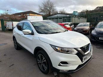 Nissan Qashqai 1.2 DIG-T N-Connecta Euro 6 (s/s) 5dr