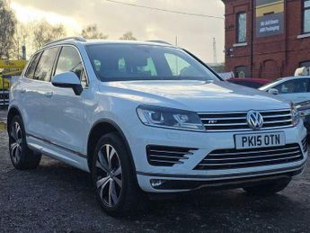 Volkswagen Touareg 3.0 TDI V6 BlueMotion Tech R-Line Tiptronic 4WD Euro 6 (s/s) 5dr