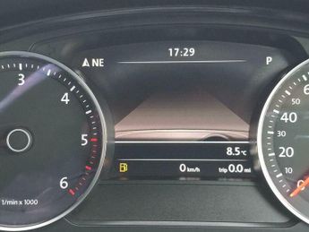 Volkswagen Touareg 3.0 TDI V6 BlueMotion Tech R-Line Tiptronic 4WD Euro 6 (s/s) 5dr