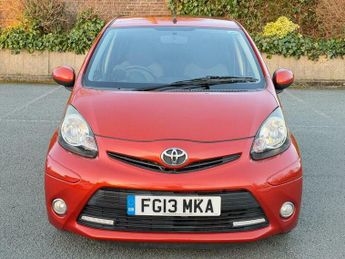 Toyota AYGO 1.0 VVT-i Fire Euro 5 5dr