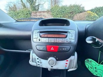 Toyota AYGO 1.0 VVT-i Fire Euro 5 5dr