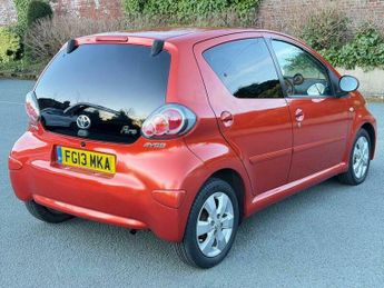 Toyota AYGO 1.0 VVT-i Fire Euro 5 5dr