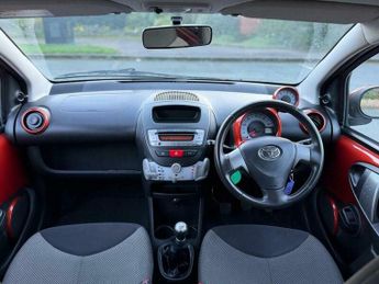 Toyota AYGO 1.0 VVT-i Fire Euro 5 5dr
