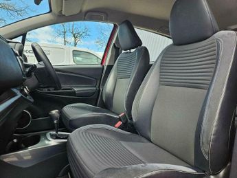 Toyota Yaris 1.5 VVT-h Excel E-CVT Euro 6 5dr (15in Alloy)