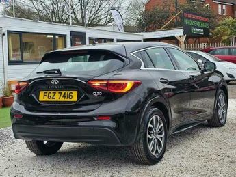 Infiniti Q30 1.5d SE Euro 6 (s/s) 5dr