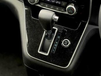 Nissan Serena 2.0 S-Hybrid HighwayStar Auto 8 Seat 5dr