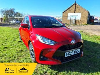 Toyota Yaris 1.5 VVT-h Design Hatchback 5dr Petrol Hybrid E-CVT Euro 6 (s/s) 