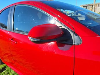 Toyota Yaris 1.5 VVT-h Design E-CVT Euro 6 (s/s) 5dr