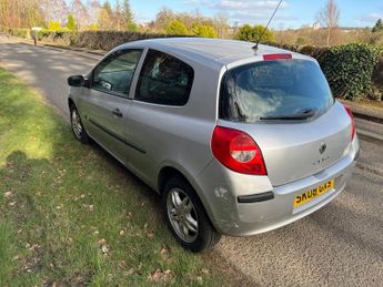 Renault Clio EXPRESSION 16V