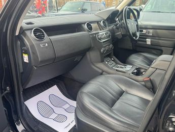 Land Rover Discovery 3.0 SD V6 Graphite SUV 5dr Diesel Auto 4WD Euro 6 (s/s) (256 bhp