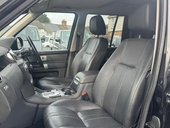 Land Rover Discovery 3.0 SD V6 Graphite SUV 5dr Diesel Auto 4WD Euro 6 (s/s) (256 bhp