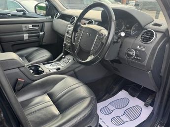 Land Rover Discovery 3.0 SD V6 Graphite SUV 5dr Diesel Auto 4WD Euro 6 (s/s) (256 bhp