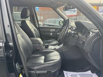 Land Rover Discovery 3.0 SD V6 Graphite SUV 5dr Diesel Auto 4WD Euro 6 (s/s) (256 bhp