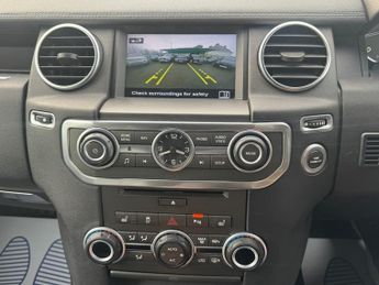 Land Rover Discovery 3.0 SD V6 Graphite SUV 5dr Diesel Auto 4WD Euro 6 (s/s) (256 bhp