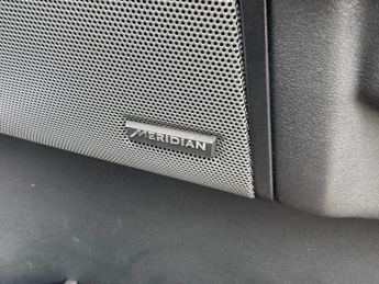 Land Rover Discovery 3.0 SD V6 Graphite SUV 5dr Diesel Auto 4WD Euro 6 (s/s) (256 bhp