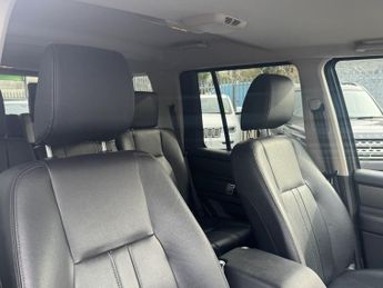 Land Rover Discovery 3.0 SD V6 Graphite SUV 5dr Diesel Auto 4WD Euro 6 (s/s) (256 bhp