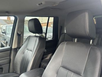 Land Rover Discovery 3.0 SD V6 Graphite SUV 5dr Diesel Auto 4WD Euro 6 (s/s) (256 bhp