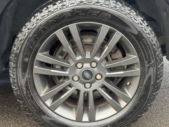 Land Rover Discovery 3.0 SD V6 Graphite SUV 5dr Diesel Auto 4WD Euro 6 (s/s) (256 bhp