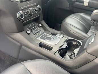 Land Rover Discovery 3.0 SD V6 Graphite SUV 5dr Diesel Auto 4WD Euro 6 (s/s) (256 bhp