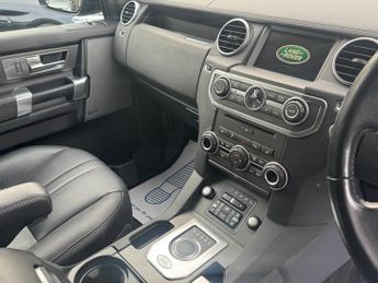 Land Rover Discovery 3.0 SD V6 Graphite SUV 5dr Diesel Auto 4WD Euro 6 (s/s) (256 bhp