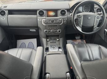 Land Rover Discovery 3.0 SD V6 Graphite SUV 5dr Diesel Auto 4WD Euro 6 (s/s) (256 bhp