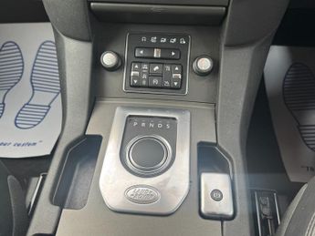 Land Rover Discovery 3.0 SD V6 Graphite SUV 5dr Diesel Auto 4WD Euro 6 (s/s) (256 bhp