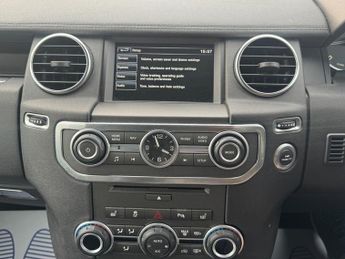 Land Rover Discovery 3.0 SD V6 Graphite SUV 5dr Diesel Auto 4WD Euro 6 (s/s) (256 bhp