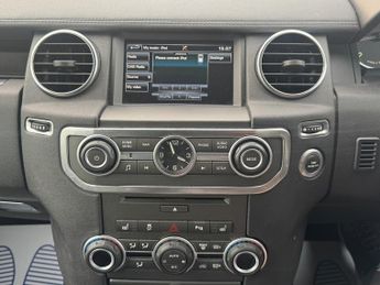 Land Rover Discovery 3.0 SD V6 Graphite SUV 5dr Diesel Auto 4WD Euro 6 (s/s) (256 bhp