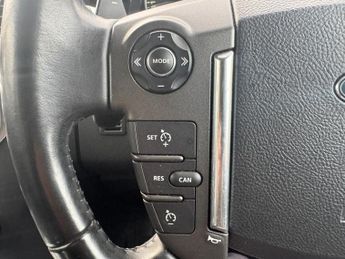 Land Rover Discovery 3.0 SD V6 Graphite SUV 5dr Diesel Auto 4WD Euro 6 (s/s) (256 bhp